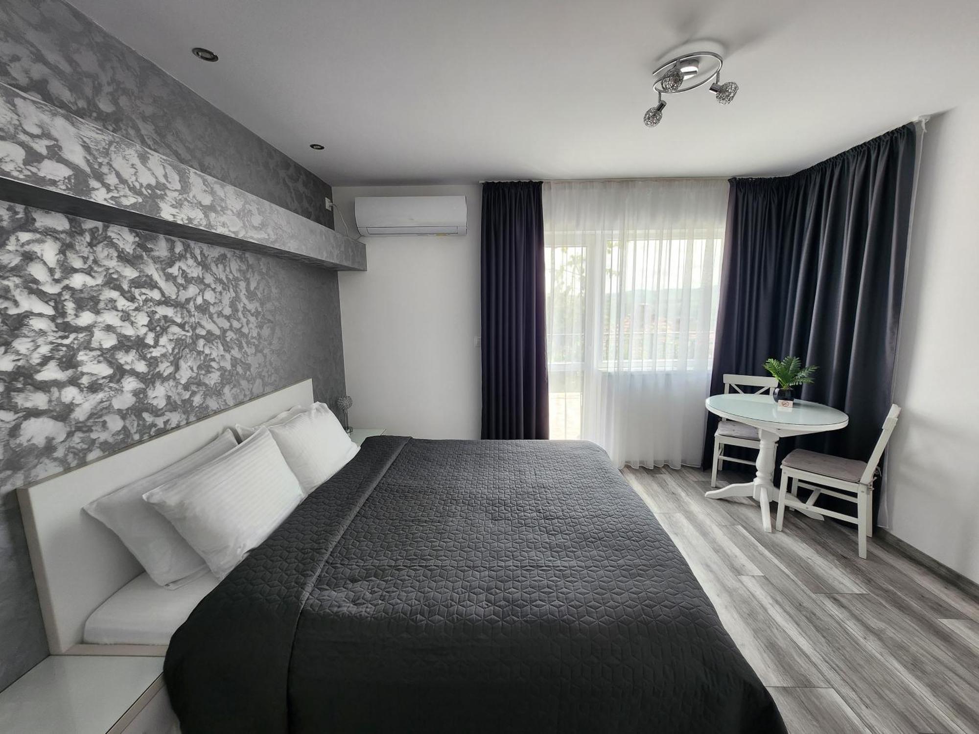 Panoramna - Guest Rooms เวลีคอเทอร์โนโว ภายนอก รูปภาพ
