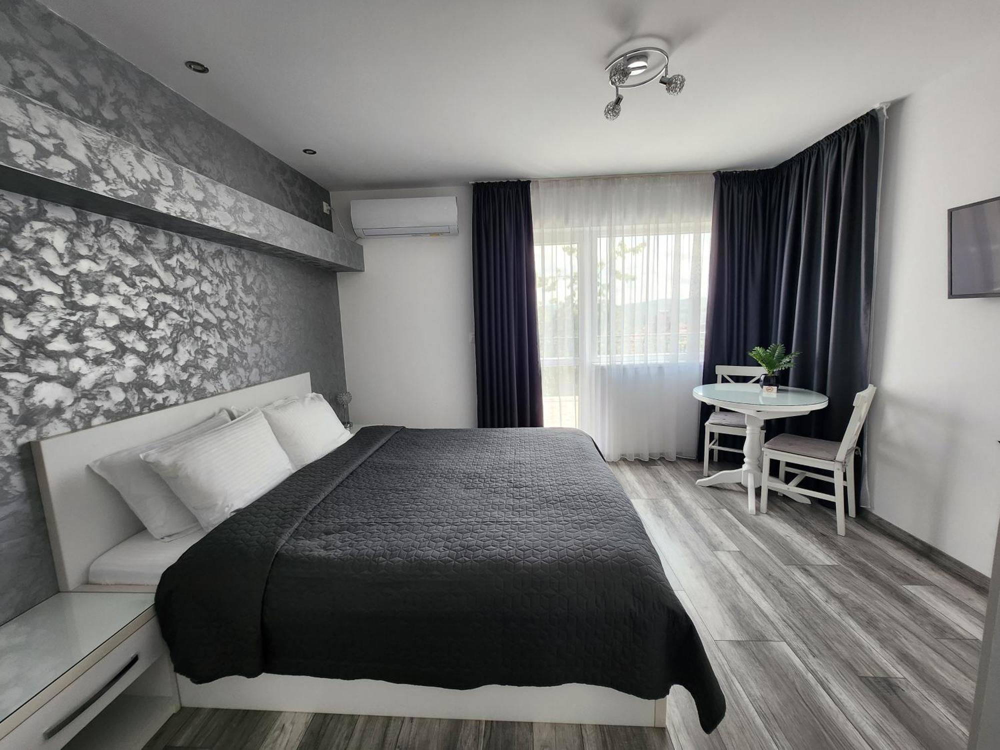 Panoramna - Guest Rooms เวลีคอเทอร์โนโว ภายนอก รูปภาพ