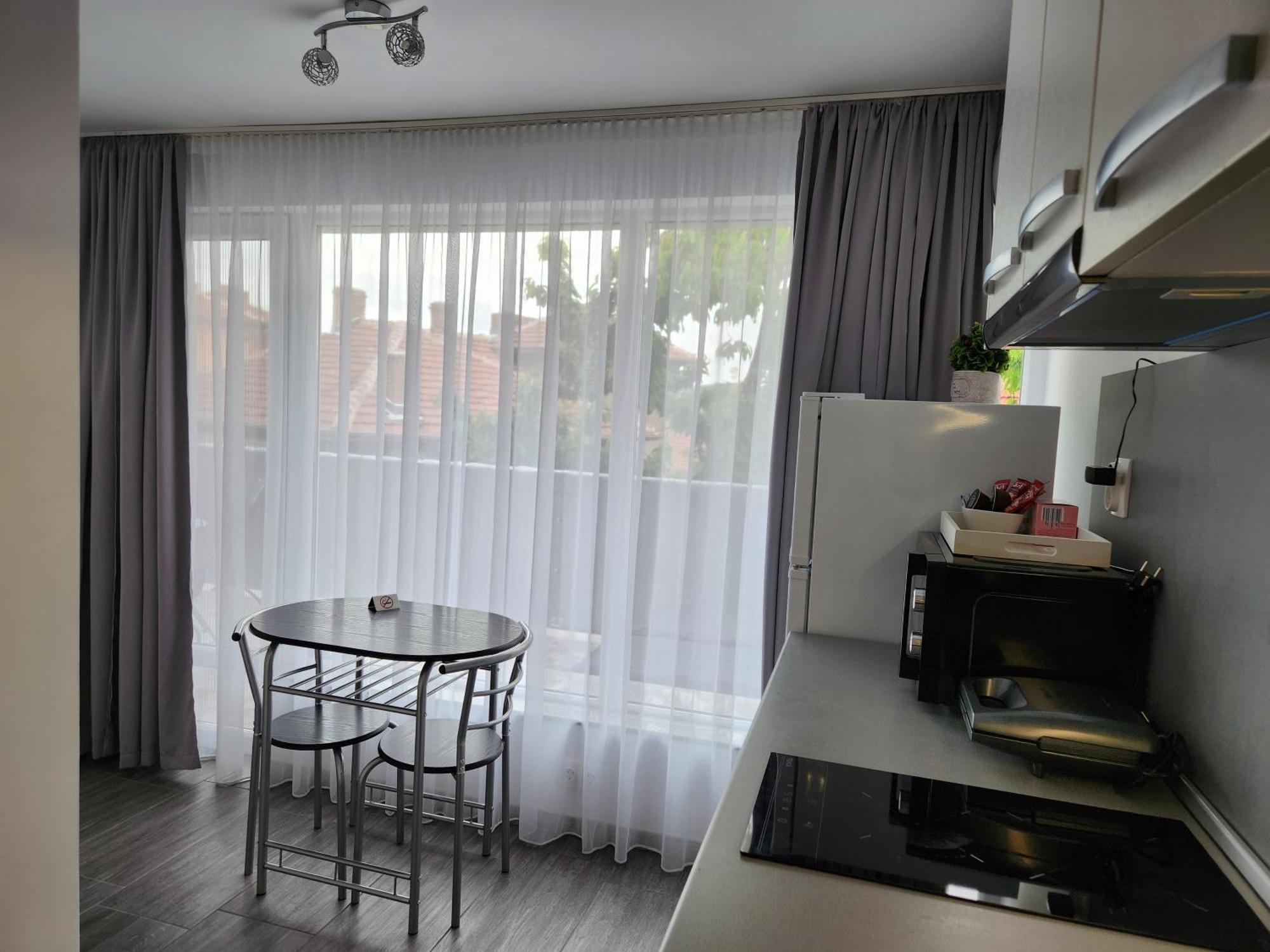 Panoramna - Guest Rooms เวลีคอเทอร์โนโว ภายนอก รูปภาพ