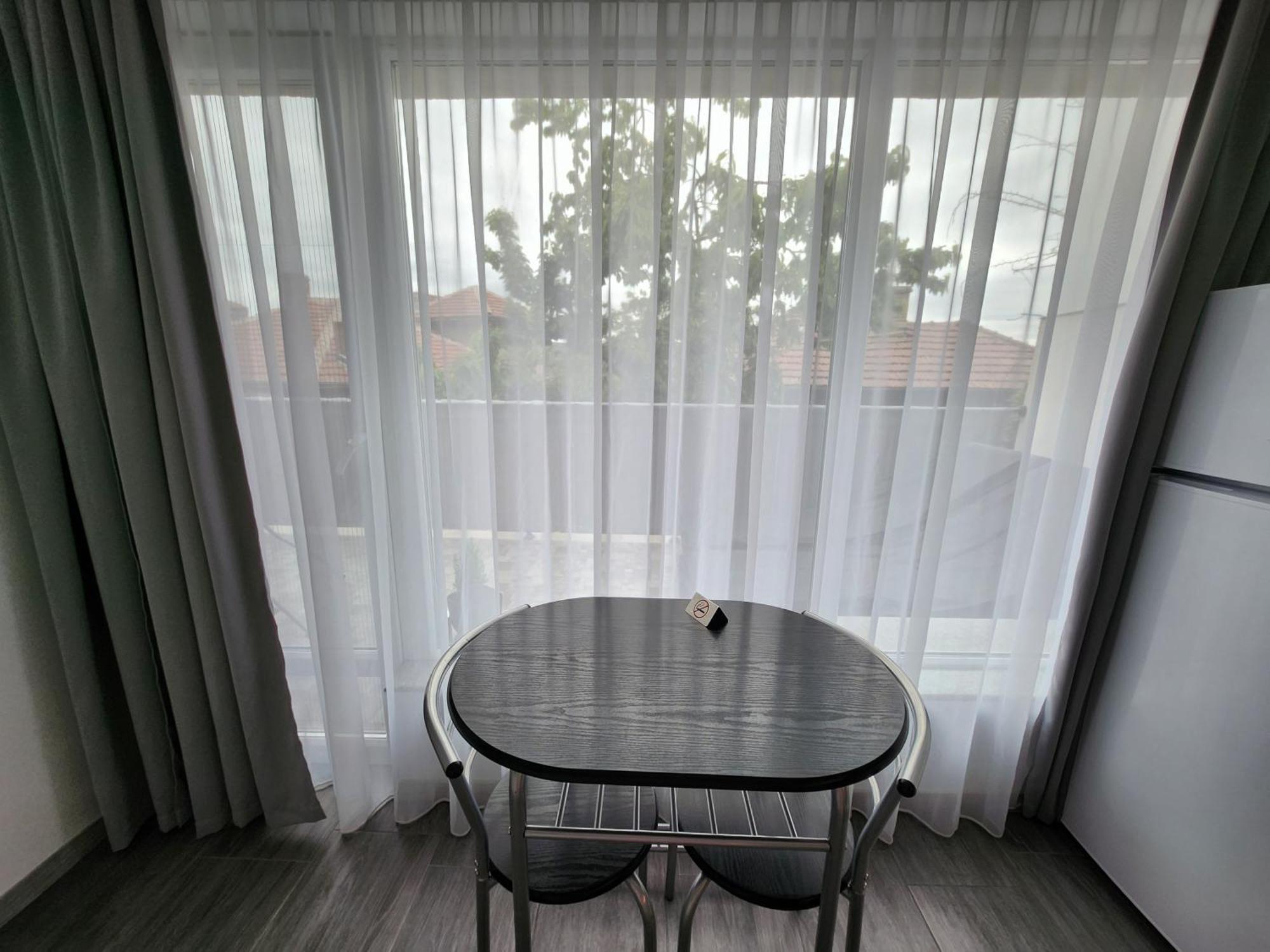 Panoramna - Guest Rooms เวลีคอเทอร์โนโว ภายนอก รูปภาพ