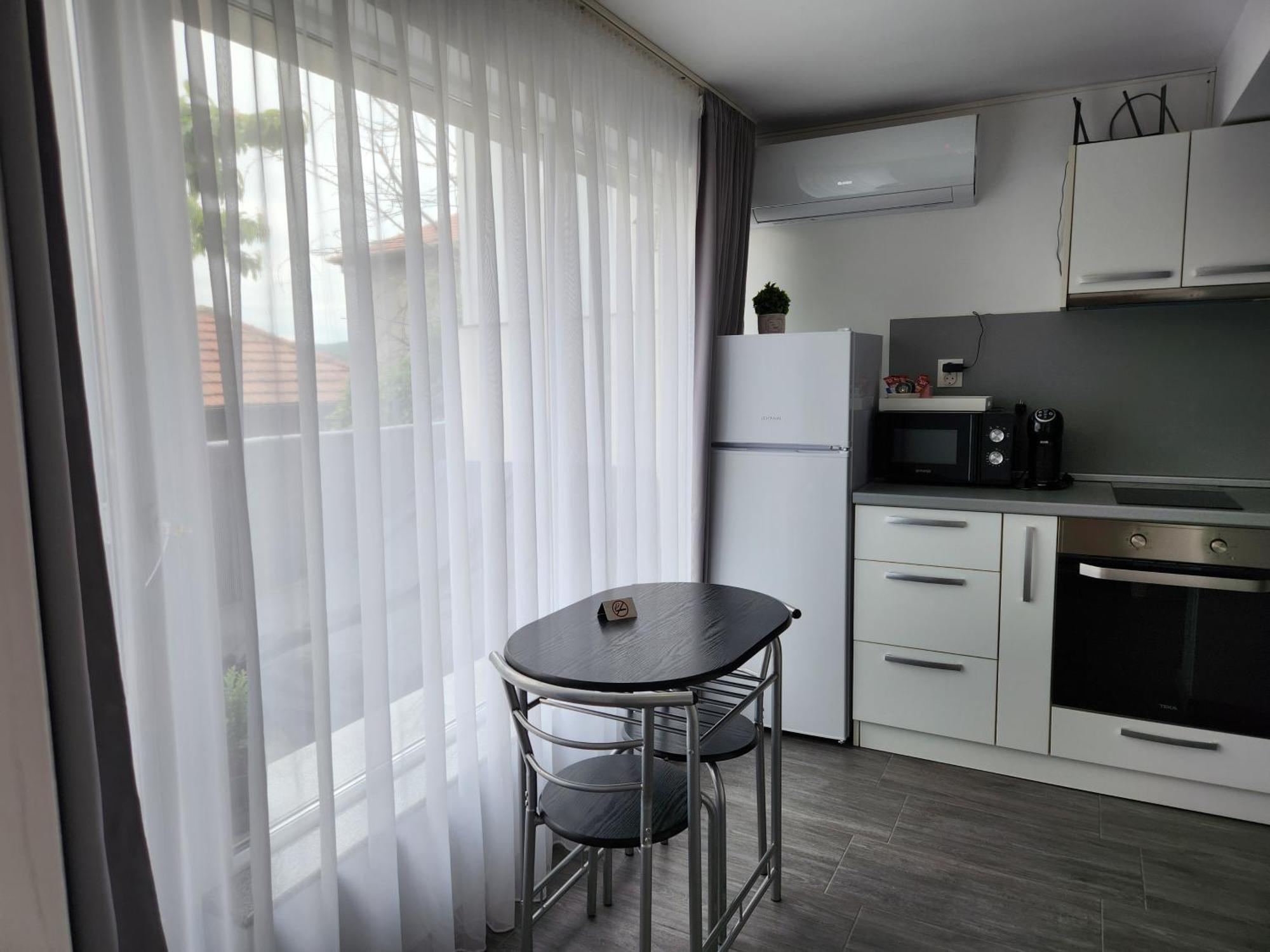 Panoramna - Guest Rooms เวลีคอเทอร์โนโว ภายนอก รูปภาพ