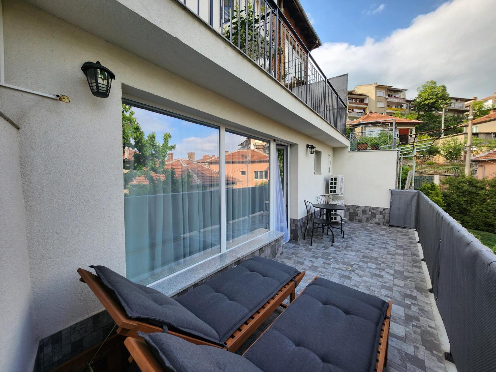 Panoramna - Guest Rooms เวลีคอเทอร์โนโว ภายนอก รูปภาพ