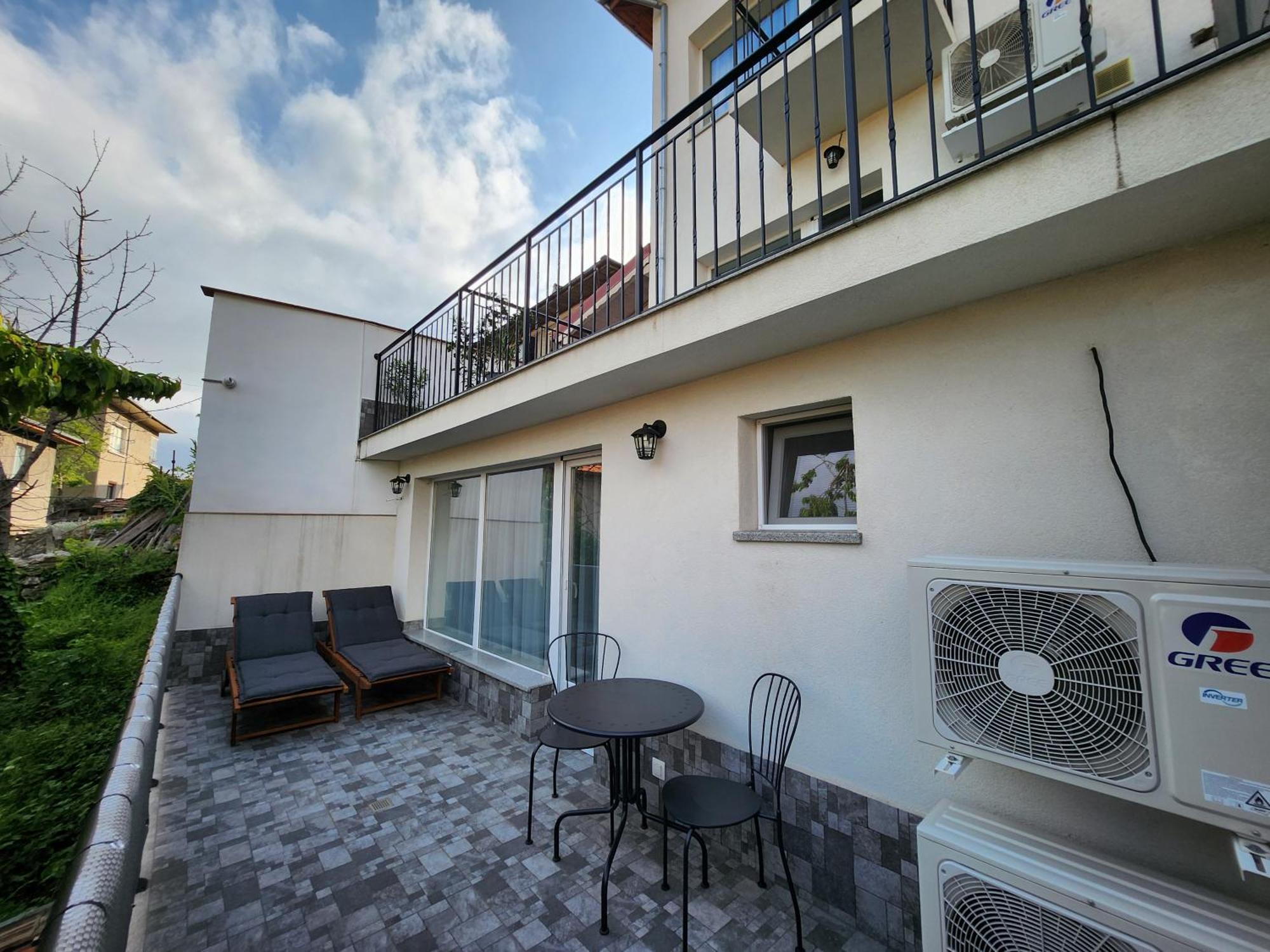 Panoramna - Guest Rooms เวลีคอเทอร์โนโว ภายนอก รูปภาพ