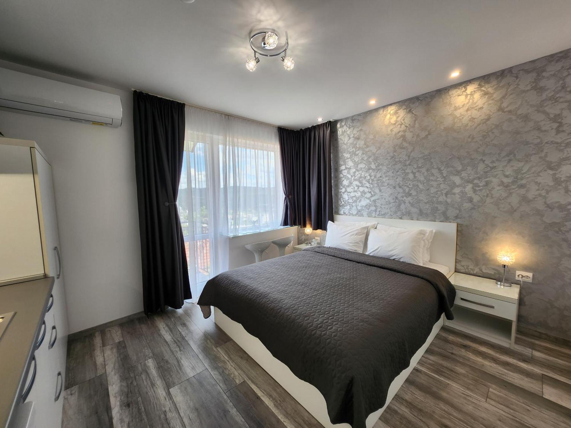 Panoramna - Guest Rooms เวลีคอเทอร์โนโว ภายนอก รูปภาพ